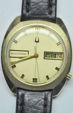 14K Solid Gold Bulova Accutron 218 Circa 1973